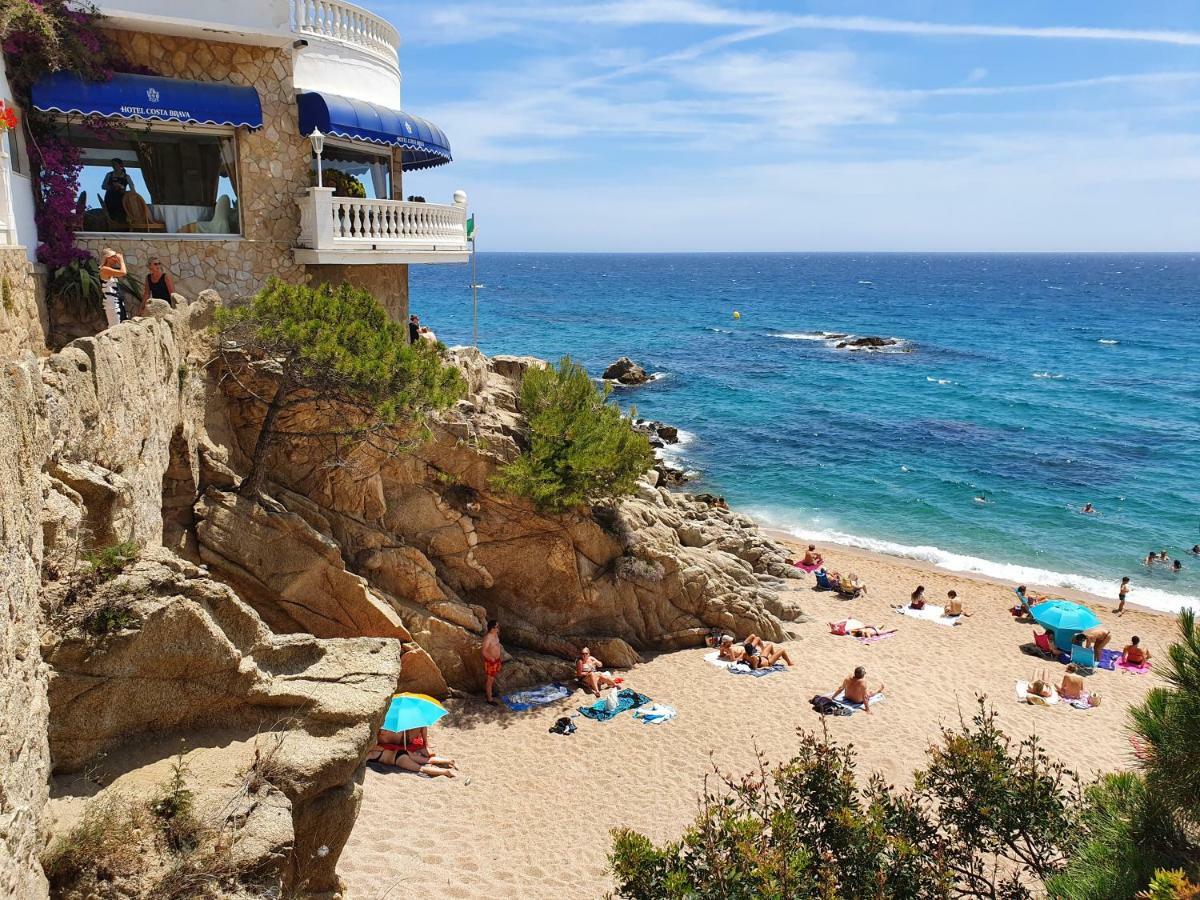 Faro Solo Para Mujeres Platja d'Aro Exterior foto